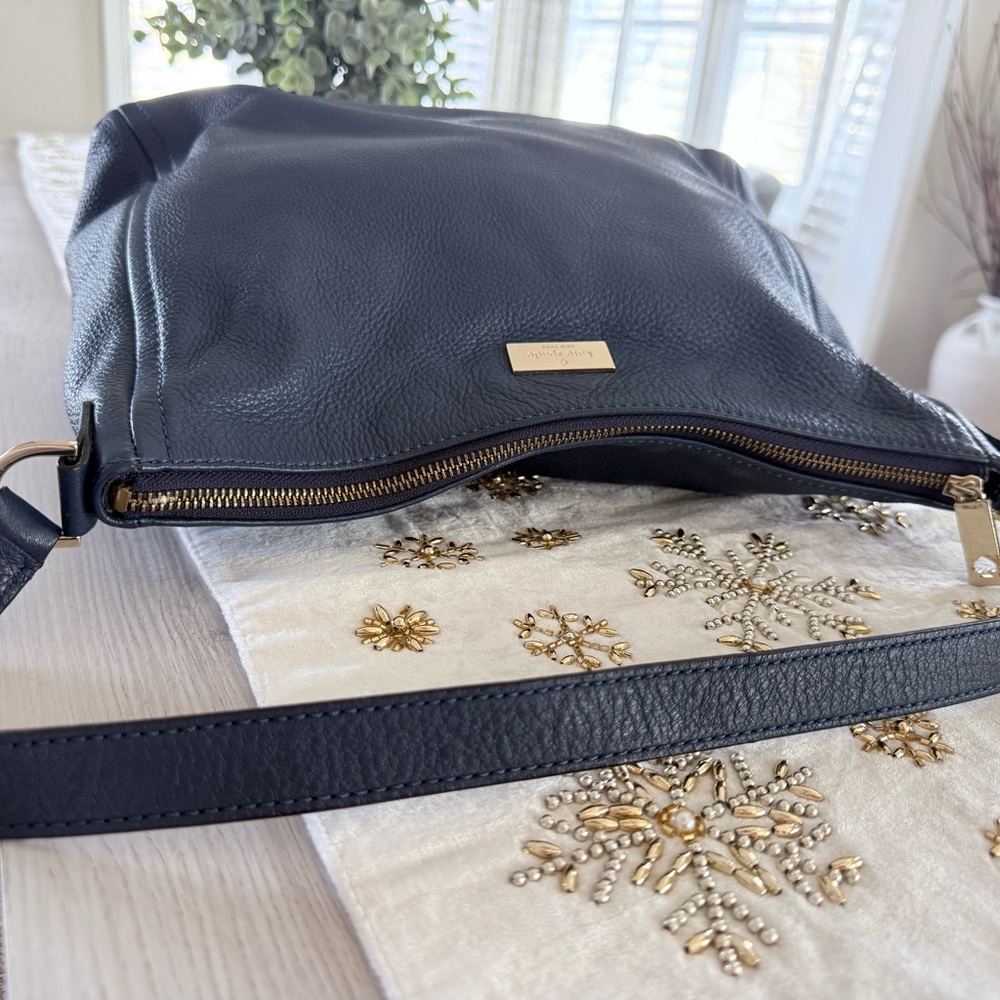 Kate Spade New York Navy Pebbled Leather Hobo Shoulder Bag Gold Hardware - Picture 9 of 11